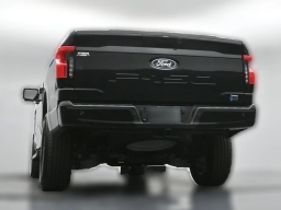 Ford F-150 Lightning Flash 4WD SuperCrew 5.5' Box 2025