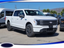 Ford F-150 Lightning Flash 4WD SuperCrew 5.5' Box 2025