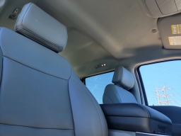 Ford F-150 Lightning Flash 4WD SuperCrew 5.5' Box 2025