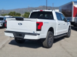 Ford F-150 Lightning Flash 4WD SuperCrew 5.5' Box 2025