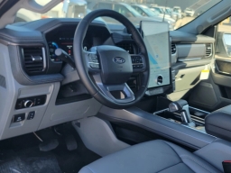 Ford F-150 Lightning Flash 4WD SuperCrew 5.5' Box 2025