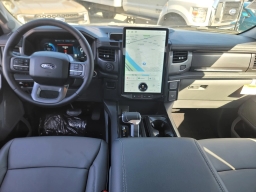 Ford F-150 Lightning Flash 4WD SuperCrew 5.5' Box 2025