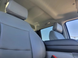 Ford F-150 Lightning Flash 4WD SuperCrew 5.5' Box 2025