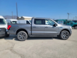 Ford F-150 Lightning Flash 4WD SuperCrew 5.5' Box 2025