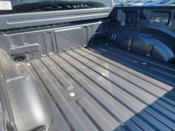 Ford F-150 Lightning Flash 4WD SuperCrew 5.5' Box 2025