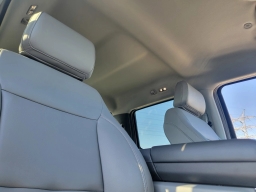 Ford F-150 Lightning Flash 4WD SuperCrew 5.5' Box 2025