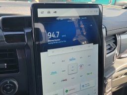 Ford F-150 Lightning Flash 4WD SuperCrew 5.5' Box 2025