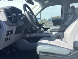 Ford F-150 Lightning Flash 4WD SuperCrew 5.5' Box 2025