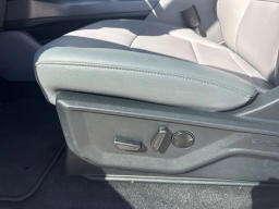 Ford F-150 Lightning Flash 4WD SuperCrew 5.5' Box 2025