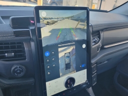 Ford F-150 Lightning Flash 4WD SuperCrew 5.5' Box 2025