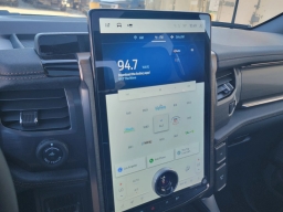 Ford F-150 Lightning LARIAT 4WD SuperCrew 5.5' Box 2025