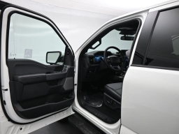 Ford F-150 Lightning LARIAT 4WD SuperCrew 5.5' Box 2025