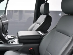 Ford F-150 Lightning LARIAT 4WD SuperCrew 5.5' Box 2025