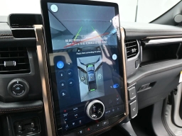 Ford F-150 Lightning LARIAT 4WD SuperCrew 5.5' Box 2025