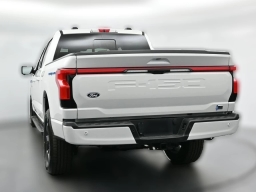 Ford F-150 Lightning LARIAT 4WD SuperCrew 5.5' Box 2025