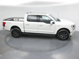 Ford F-150 Lightning LARIAT 4WD SuperCrew 5.5' Box 2025