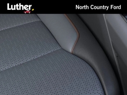 Ford F-150 Lightning LARIAT 4WD SuperCrew 5.5' Box 2025