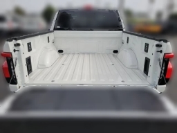 Ford F-150 Lightning LARIAT 4WD SuperCrew 5.5' Box 2025