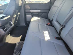 Ford F-150 Lightning LARIAT 4WD SuperCrew 5.5' Box 2025