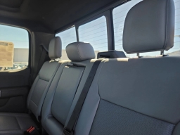 Ford F-150 Lightning LARIAT 4WD SuperCrew 5.5' Box 2025