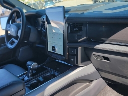 Ford F-150 Lightning LARIAT 4WD SuperCrew 5.5' Box 2025