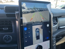 Ford F-150 Lightning LARIAT 4WD SuperCrew 5.5' Box 2025