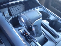 Ford F-150 Lightning LARIAT 4WD SuperCrew 5.5' Box 2025