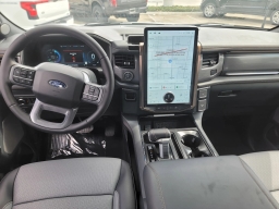 Ford F-150 Lightning LARIAT 4WD SuperCrew 5.5' Box 2025