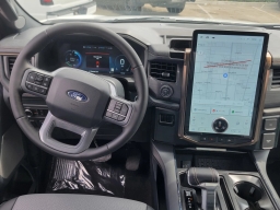 Ford F-150 Lightning LARIAT 4WD SuperCrew 5.5' Box 2025