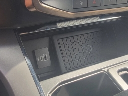 Ford F-150 Lightning LARIAT 4WD SuperCrew 5.5' Box 2025