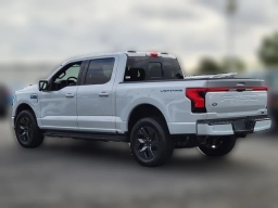 Ford F-150 Lightning LARIAT 4WD SuperCrew 5.5' Box 2025