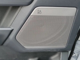 Ford F-150 Lightning LARIAT 4WD SuperCrew 5.5' Box 2025