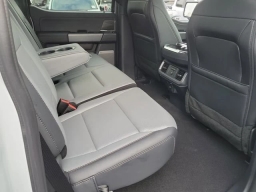 Ford F-150 Lightning LARIAT 4WD SuperCrew 5.5' Box 2025