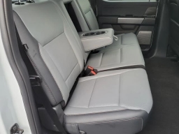 Ford F-150 Lightning LARIAT 4WD SuperCrew 5.5' Box 2025