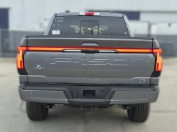 Ford F-150 Lightning LARIAT 4WD SuperCrew 5.5' Box 2025