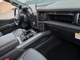 Ford F-150 Lightning LARIAT 4WD SuperCrew 5.5' Box 2025