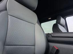 Ford F-150 Lightning LARIAT 4WD SuperCrew 5.5' Box 2025