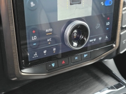 Ford F-150 Lightning LARIAT 4WD SuperCrew 5.5' Box 2025