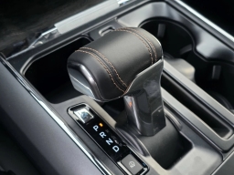 Ford F-150 Lightning LARIAT 4WD SuperCrew 5.5' Box 2025