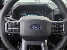 Ford F-150 Lightning LARIAT 4WD SuperCrew 5.5' Box 2025