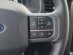 Ford F-150 Lightning LARIAT 4WD SuperCrew 5.5' Box 2025