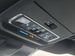 Ford F-150 Lightning LARIAT 4WD SuperCrew 5.5' Box 2025