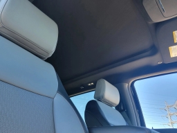 Ford F-150 Lightning LARIAT 4WD SuperCrew 5.5' Box 2025