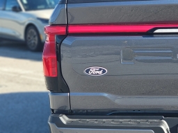 Ford F-150 Lightning LARIAT 4WD SuperCrew 5.5' Box 2025