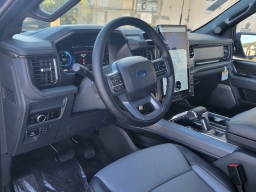 Ford F-150 Lightning LARIAT 4WD SuperCrew 5.5' Box 2025