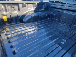 Ford F-150 Lightning LARIAT 4WD SuperCrew 5.5' Box 2025