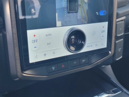 Ford F-150 Lightning LARIAT 4WD SuperCrew 5.5' Box 2025