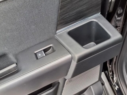 Ford F-150 Lightning LARIAT 4WD SuperCrew 5.5' Box 2025