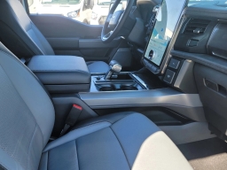 Ford F-150 Lightning LARIAT 4WD SuperCrew 5.5' Box 2025