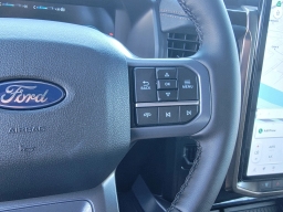 Ford F-150 Lightning LARIAT 4WD SuperCrew 5.5' Box 2025